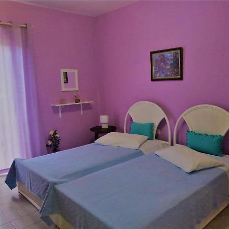 Violet Bedroom And Apartment Spáta Exterior foto