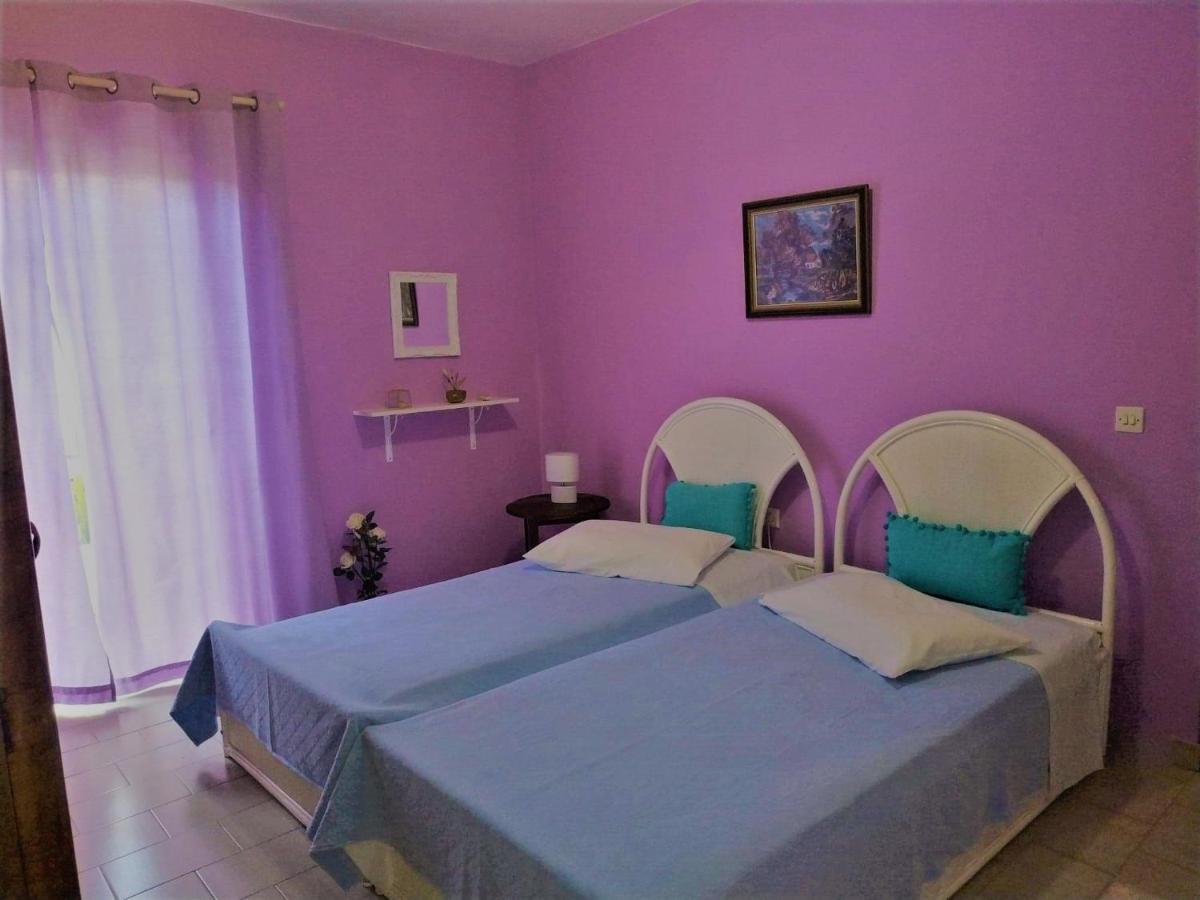 Violet Bedroom And Apartment Spáta Exterior foto